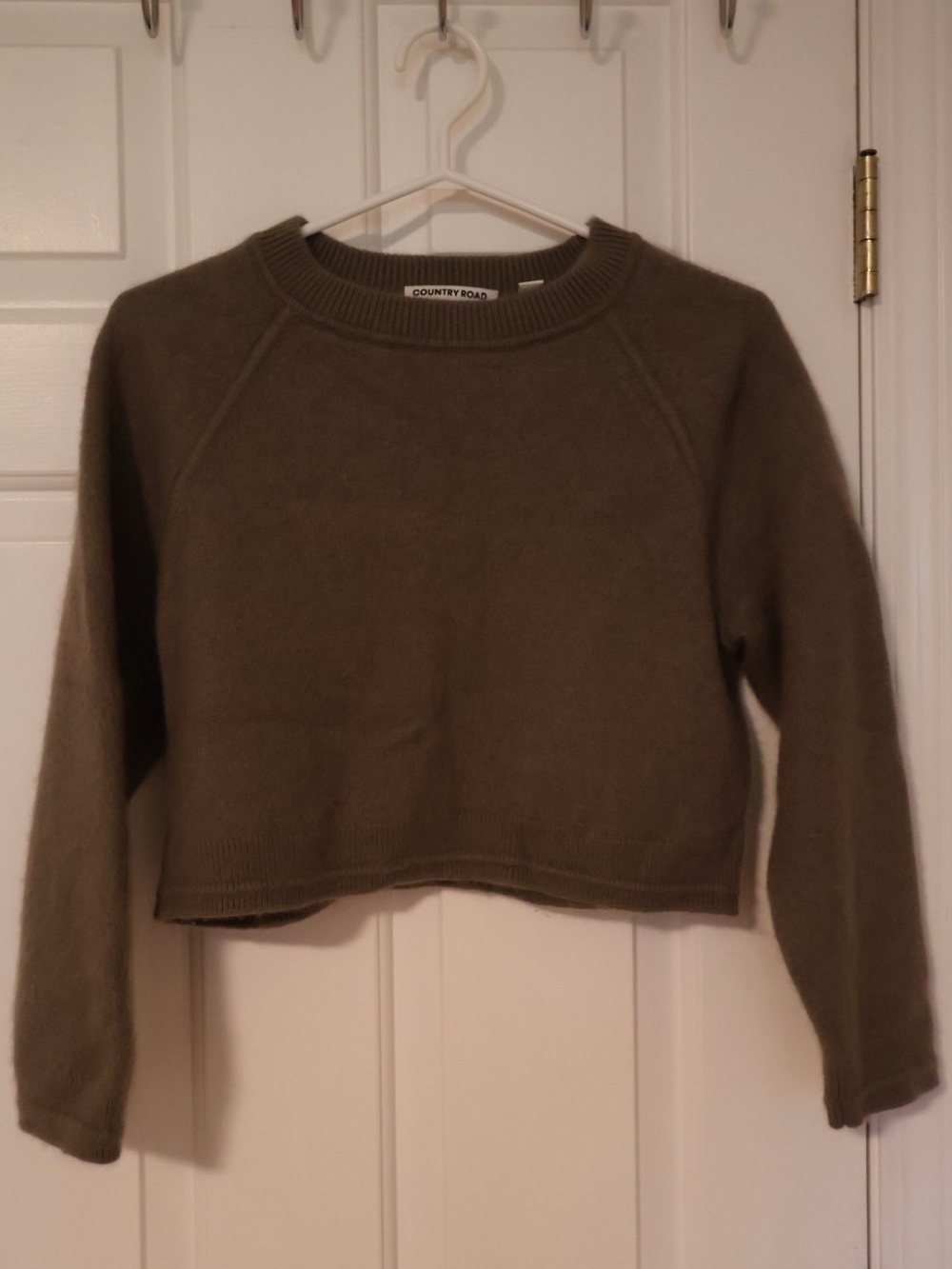 Country Road Cashmere Crewneck Pullover